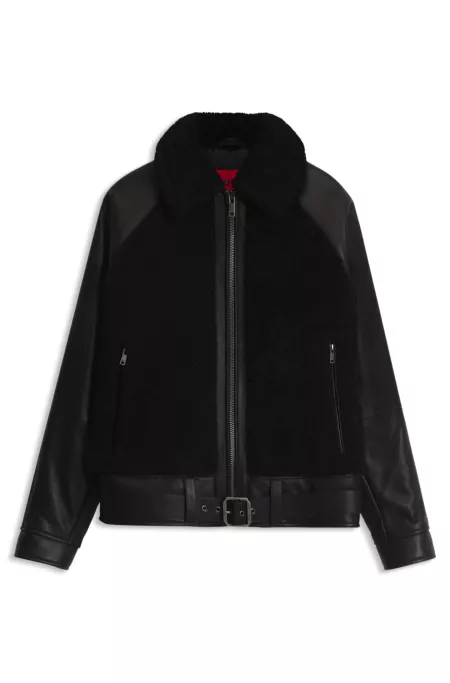 Veste en cuir ceinturée avec empiècements en peau retournée