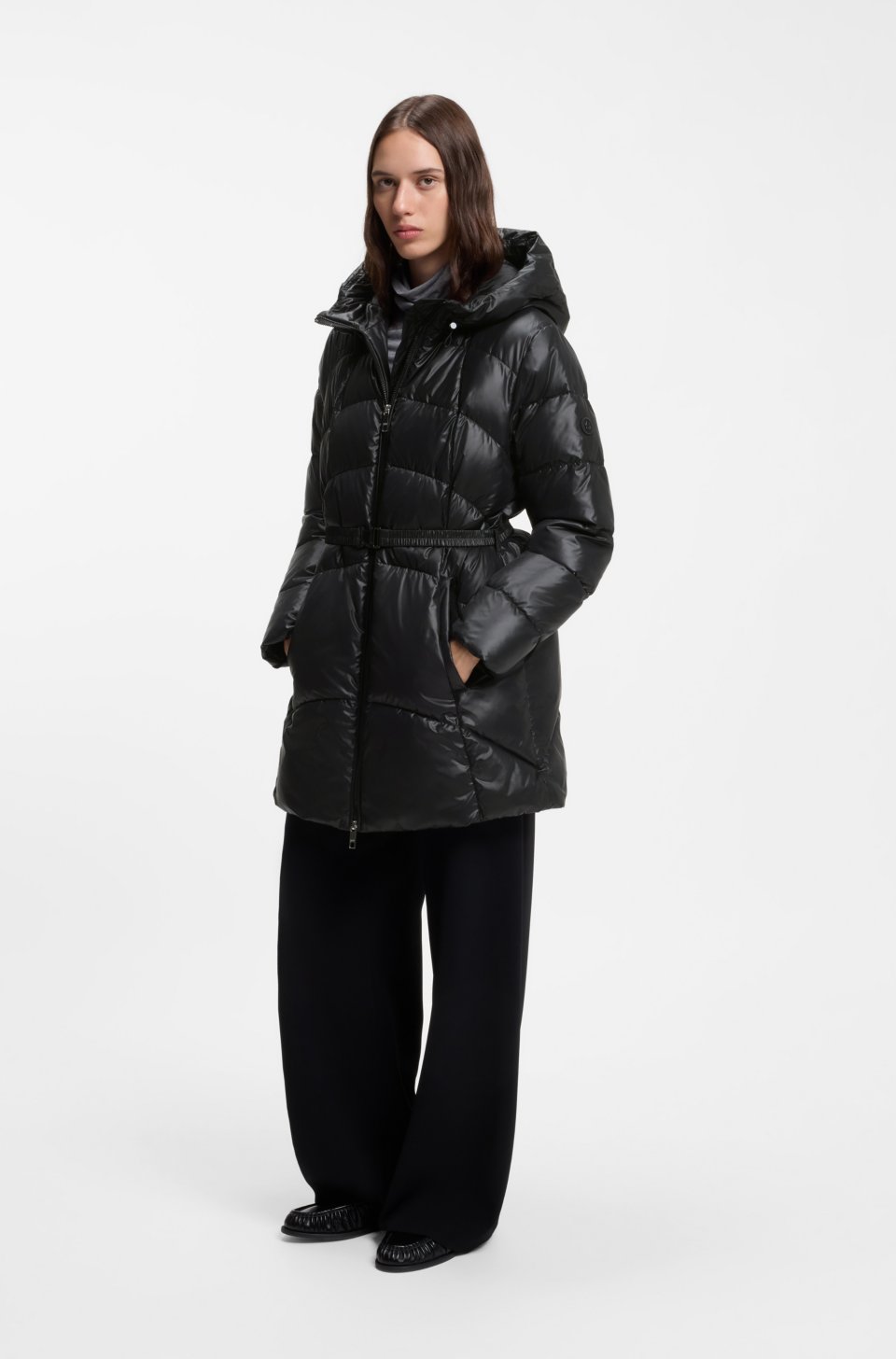 Water-repellent puffer jacket