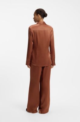 Regular-Fit Bluse aus softem, gl&auml;nzendem Gewebe, Braun