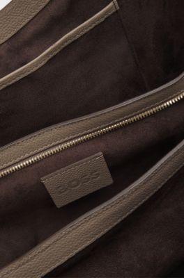 Leather tote bag with gold-tone hardware, Brown