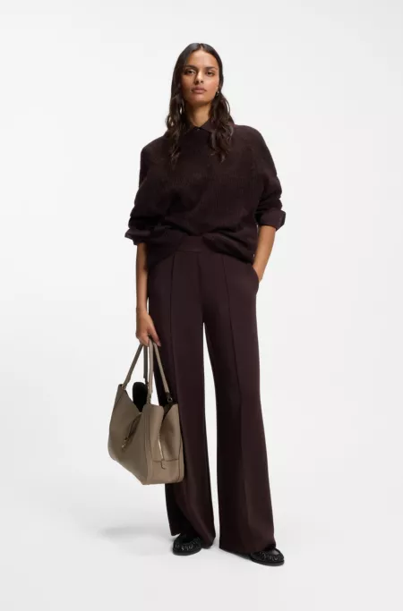 Leather tote bag with gold-tone hardware
