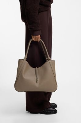 Leather tote bag with gold-tone hardware, Brown