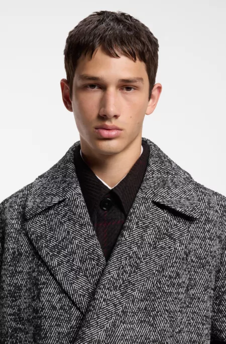 Double-breasted coat in a virgin wool blend