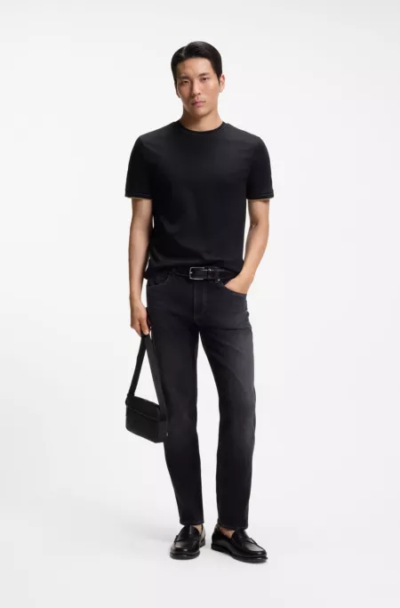 Diamond-structured crossbody bag with tonal logo