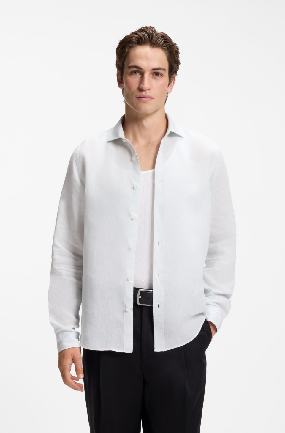 Regular-fit shirt in washed linen