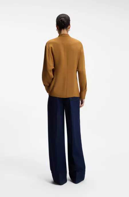 Tie-collar crepe blouse