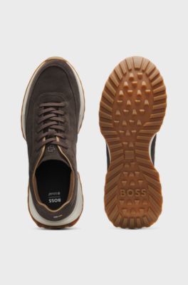 Sneakers in pelle scamosciata con perforazioni, Marrone scuro
