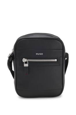 Reporter bag with hardware trims