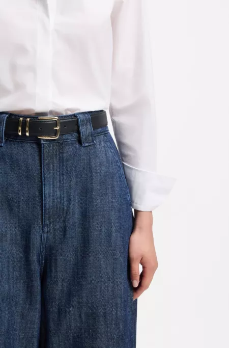 Ledergürtel mit doppelten Schlaufen aus Metall