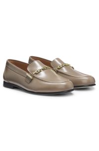 Leather loafers with chain trim and logo detail, Brown