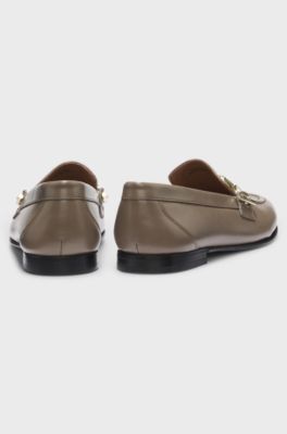 Leather loafers with chain trim and logo detail, Brown