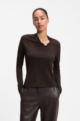 V-neck top with metallic neckline hardware, Brown