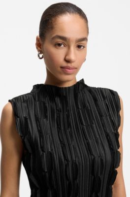 Sleeveless pliss&eacute; top, Black
