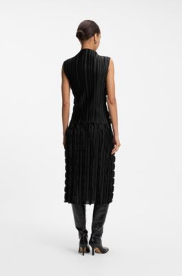 Sleeveless pliss&eacute; top, Black