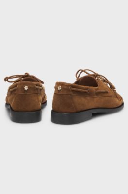 Suede moccasins with hand-stitched apron toe, Brown