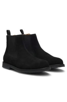 Chelsea boots in suede with signature-stripe stitching, Black