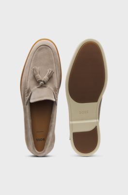 Mocassins en cuir su&eacute;d&eacute; avec pampilles, Kaki