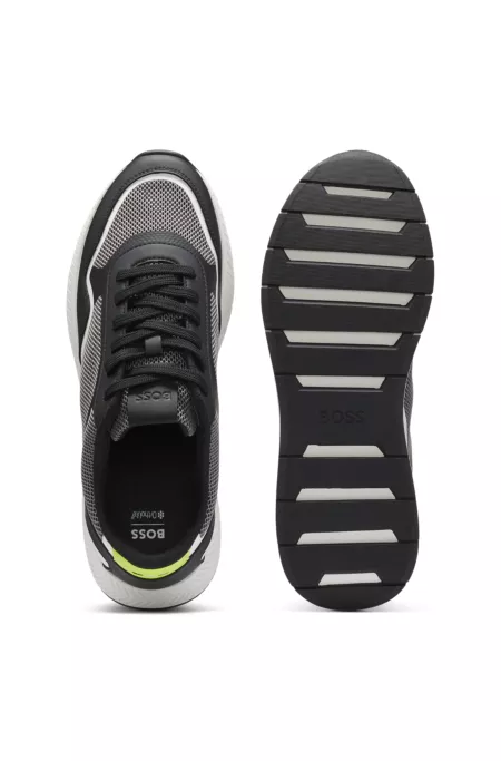 Mesh trainers with ribbed sole