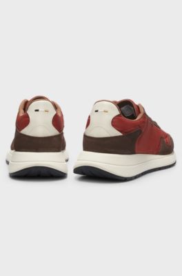 Vetersneakers van licht materiaal met su&egrave;de details, Rood
