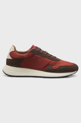 Vetersneakers van licht materiaal met su&egrave;de details, Rood