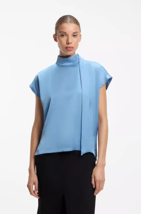 Modernes Business-Top mit Schal-Detail