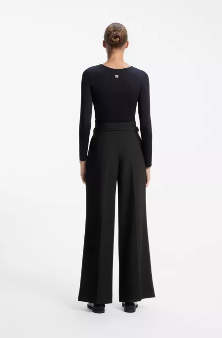 Pantalon Relaxed ceinturé en tissu stretch