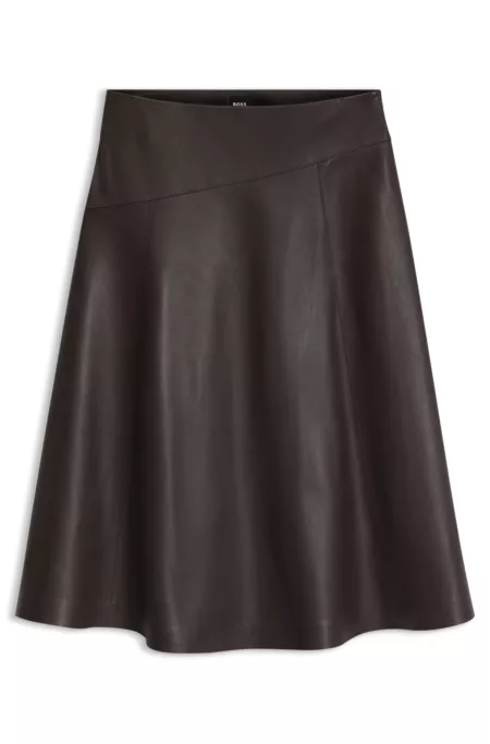 Jupe évasée en cuir nappa avec coupe diagonale