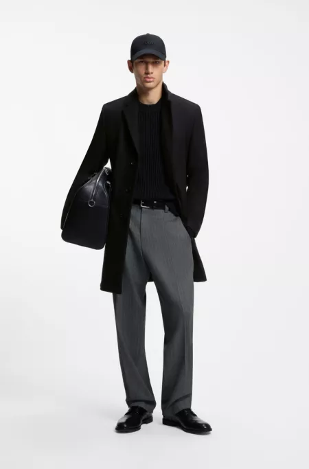 Slim-fit coat with three-button closure