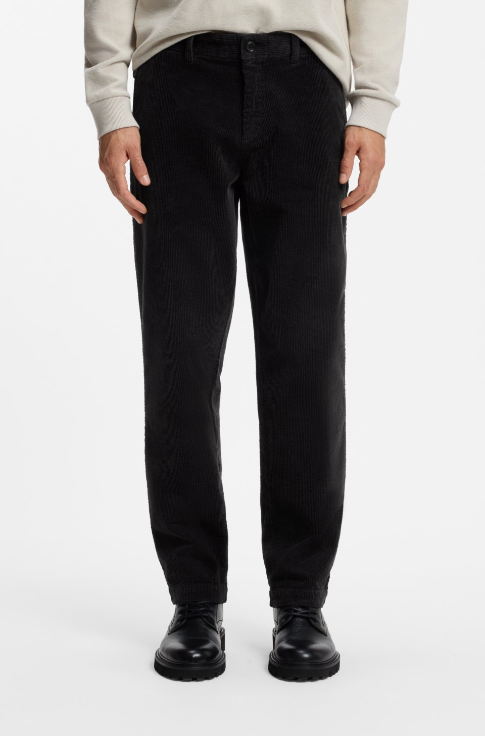 Tapered-fit chinos in stretch-cotton corduroy