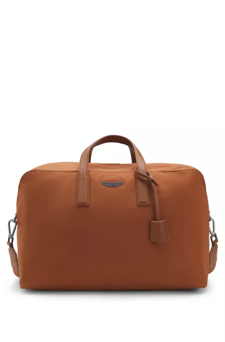BOSS x ASTON MARTIN sac de voyage avec logo spécial