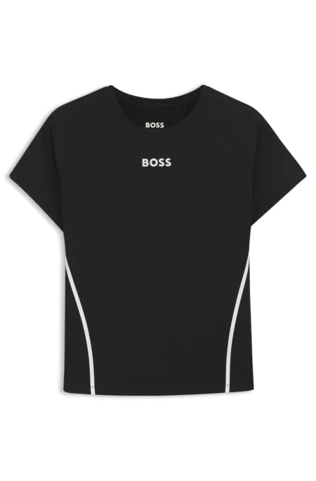 Active slim-fit T-shirt with moisture management