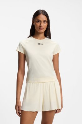 Active slim-fit T-shirt with moisture management