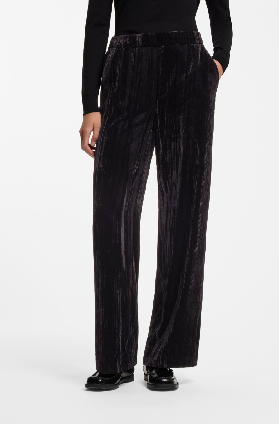 Relaxed-fit trousers in velvet