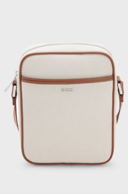 BOSS SELECTED BY SHOHEI OHTANI Reporter-Tasche aus Canvas, Hellgrau