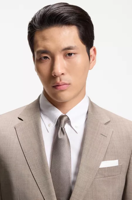 Two-piece slim-fit suit in virgin wool