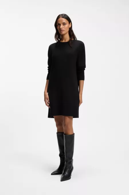 Robe pull Relaxed en laine vierge mélangée