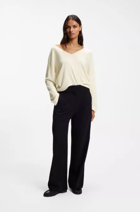 V-neck sweater in cashmere and wool