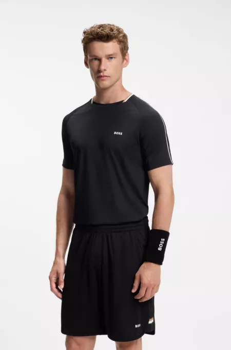 Active slim-fit T-shirt with signature-stripe collar