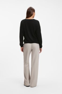 V-neck sweater in a wool blend with cashmere, Black