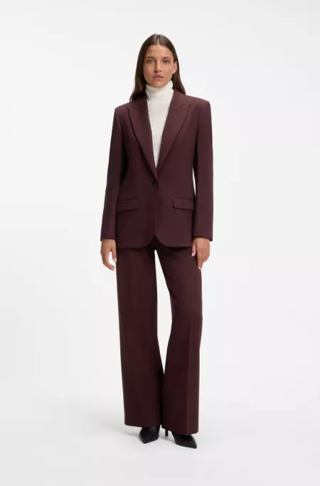 Modern-fit blazer with peak lapels