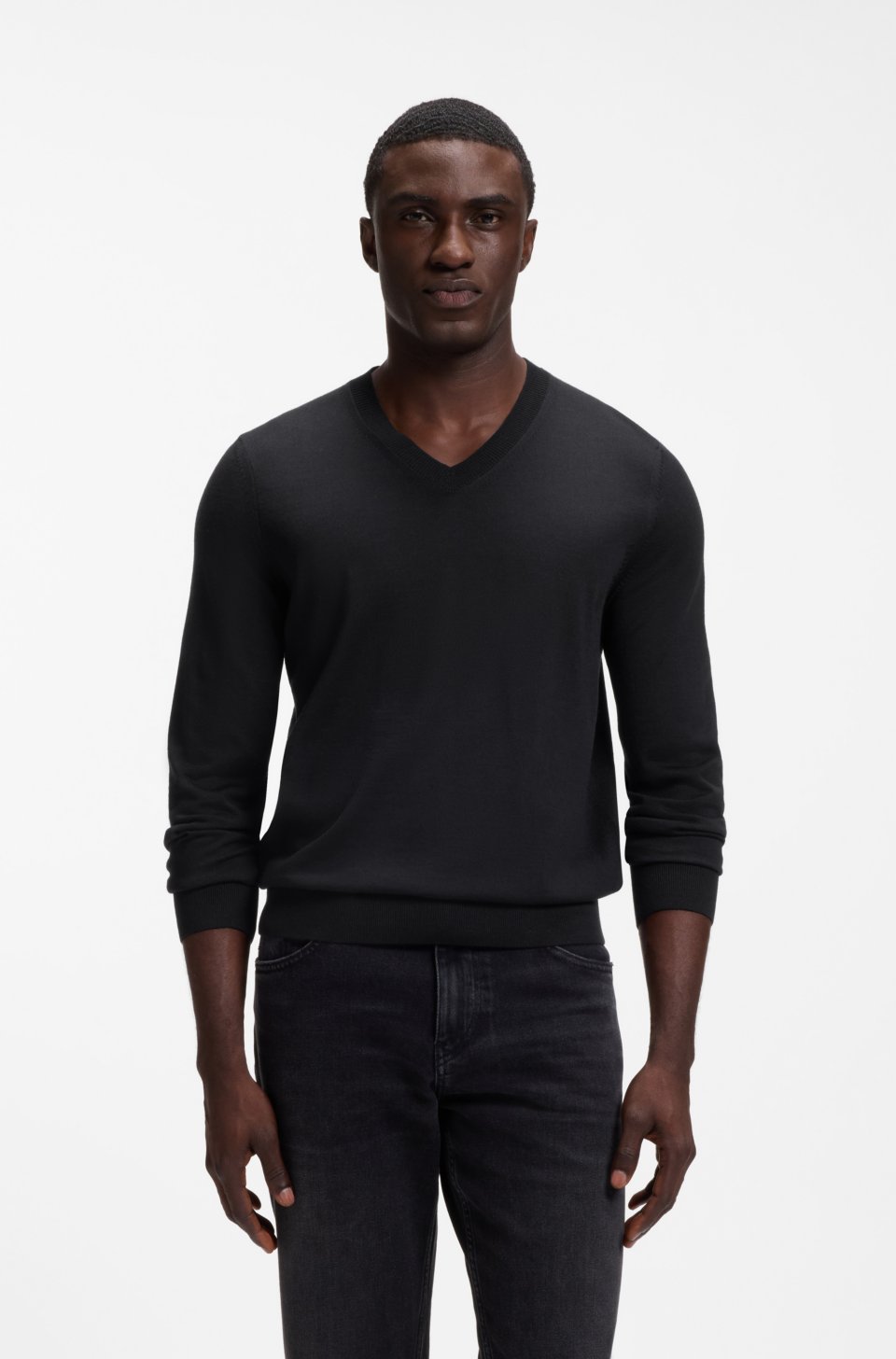 V-neck sweater in extra-fine merino wool