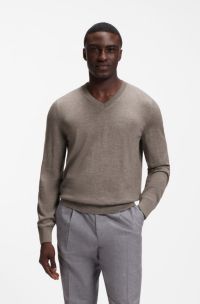 V-neck sweater in extra-fine merino wool, Brown