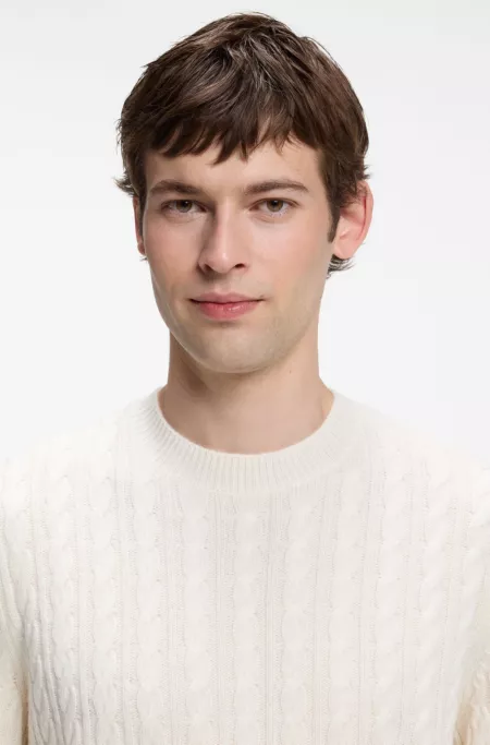 Cable-knit sweater in virgin wool and cashmere