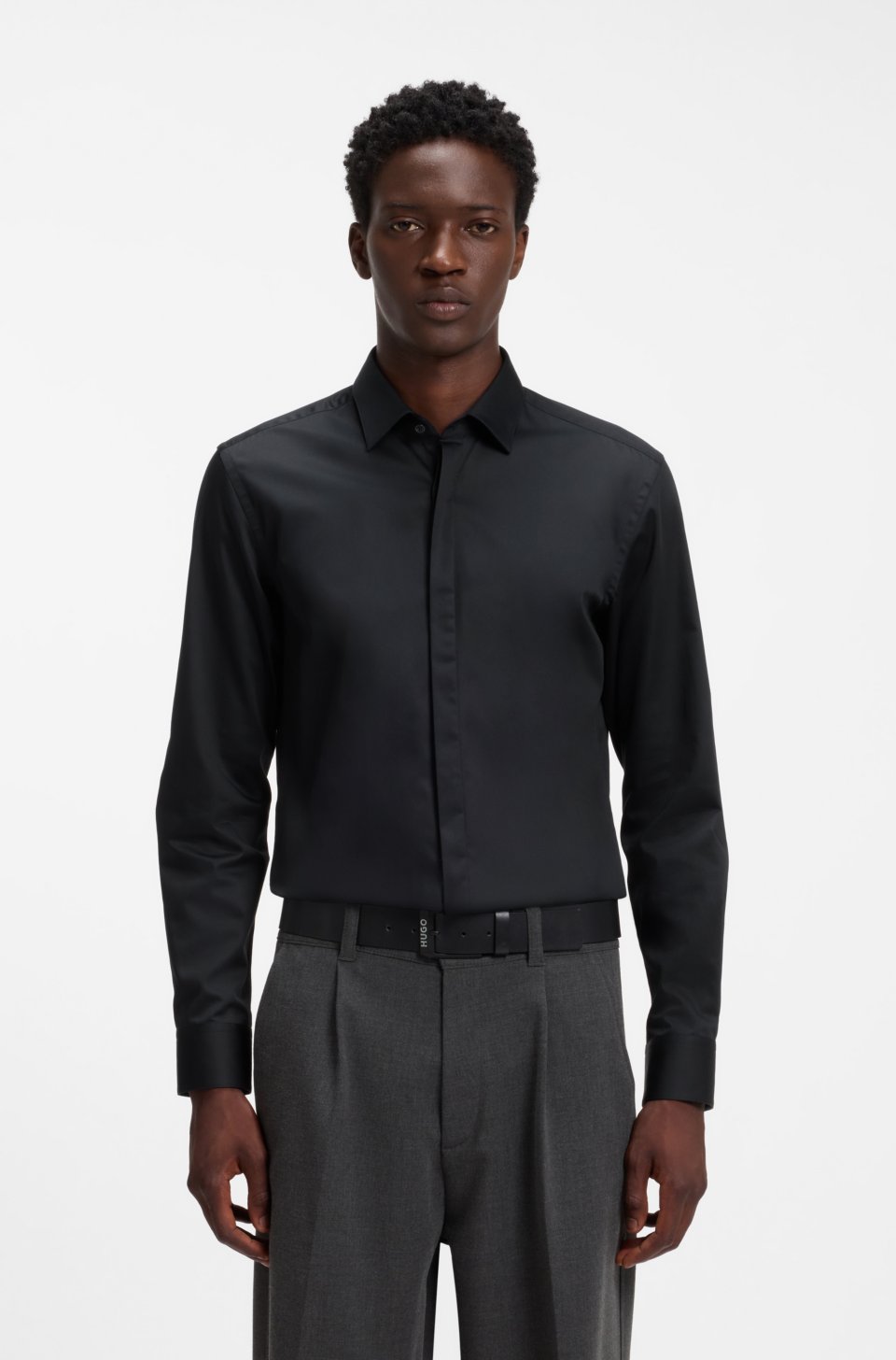 Slim-fit cotton shirt with a concealed button front