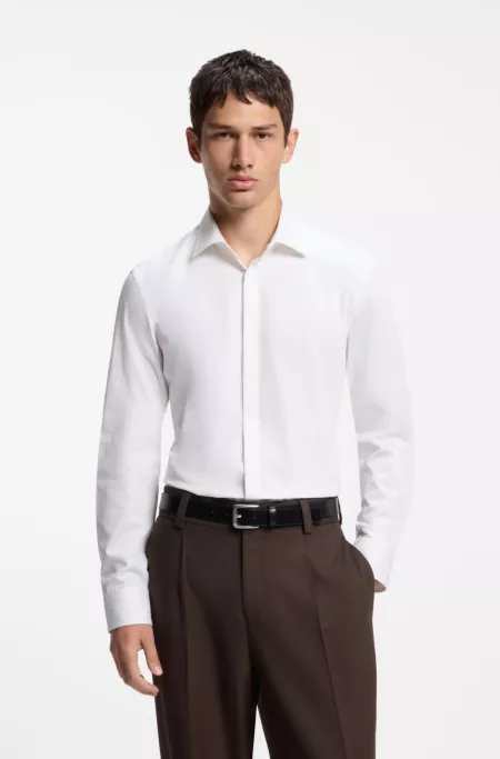 Chemise Slim en coton à boutons dissimulés sur le devant