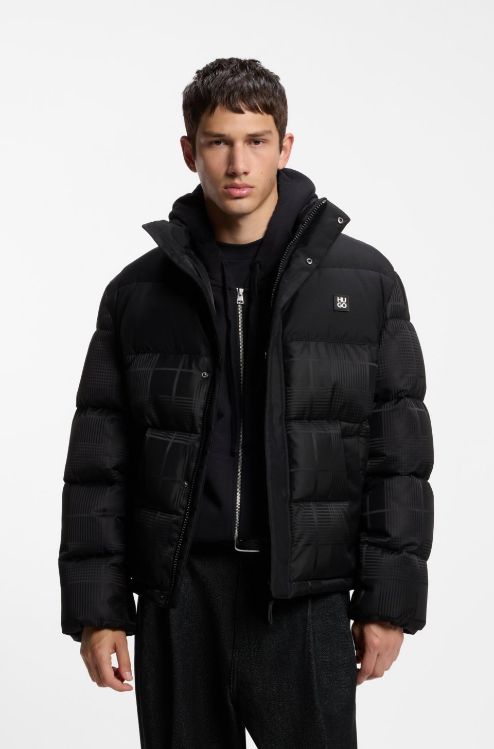 Water-repellent puffer jacket