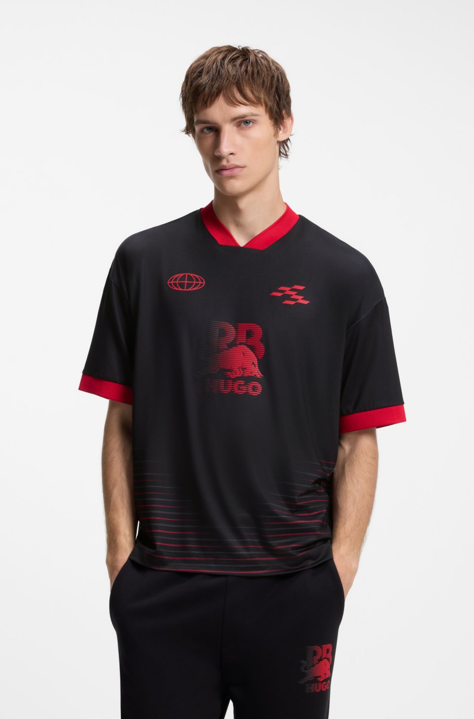 x RB T-shirt with stripes and bull motif