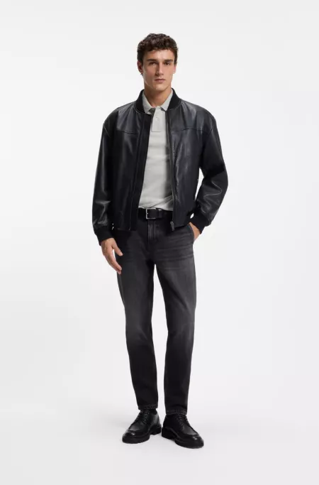 Tapered-fit jeans in black comfort-stretch denim