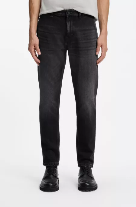 Tapered-fit jeans in black comfort-stretch denim