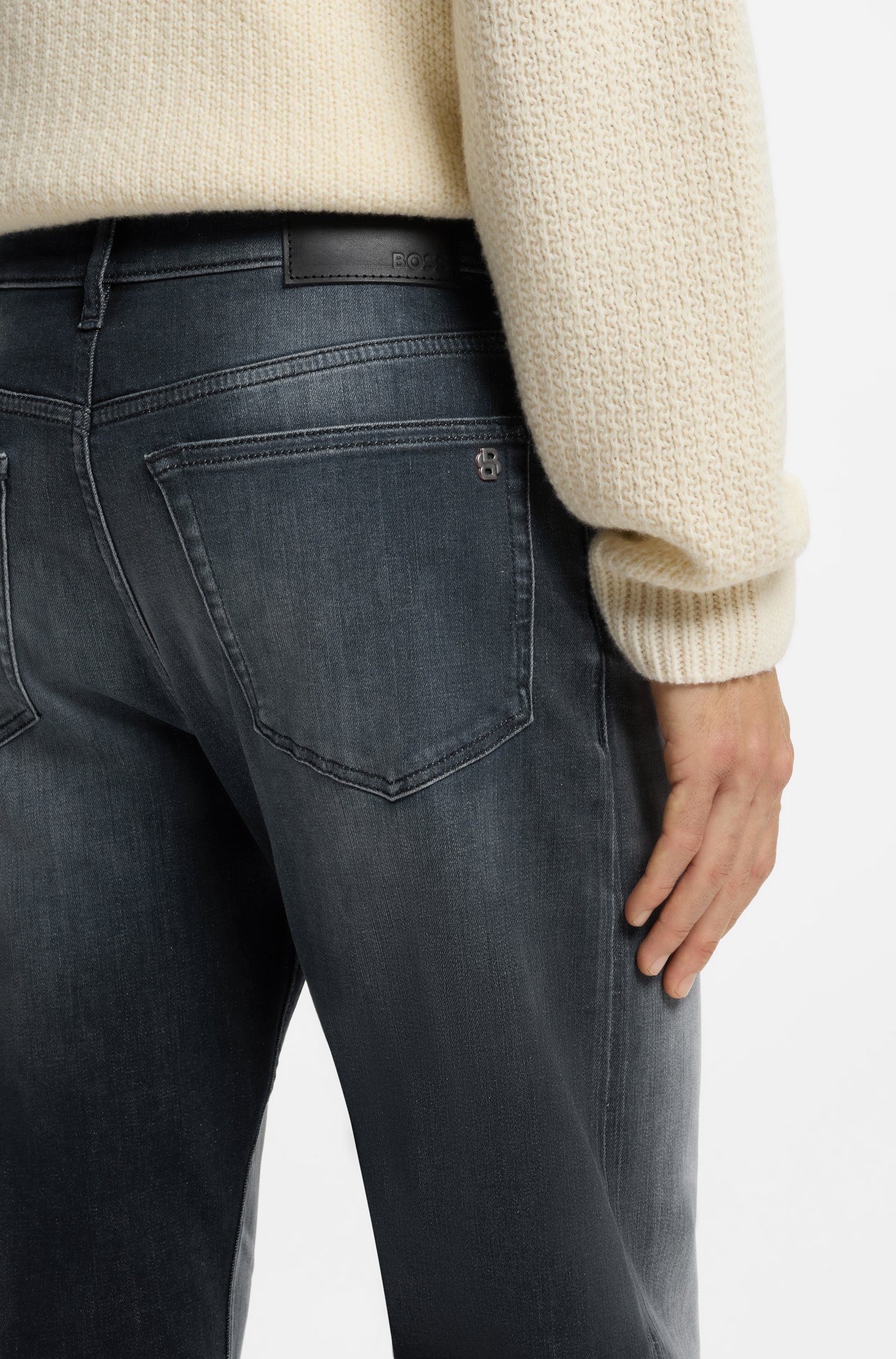 Boss Regular-fit jeans in dark-blue super-stretch denim herr – bild 3
